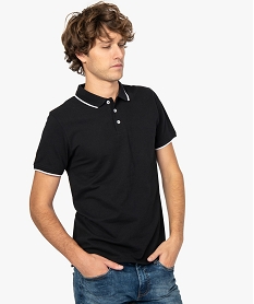 polo homme aux finitions contrastantes en coton bio noir polosA435801_1