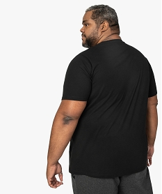 tee-shirt homme col v contenant du coton bio noirA440601_3
