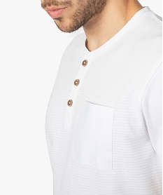 tee-shirt homme col tunisien en coton texture blancA446601_2