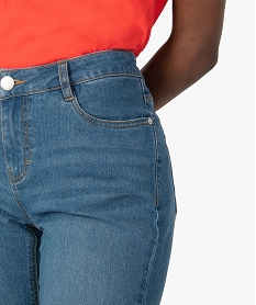 bermuda femme en jean avec revers cousus gris shortsA459401_2
