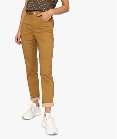 TEE-SHIRT NOIR PANTALON CAMEL