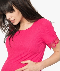 tee-shirt de grossesse en maille cotelee et dentelle rose t-shirts manches courtesA513401_2