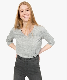 PULL JAUNE TEE-SHIRT GRIS