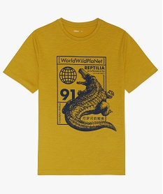 tee-shirt garcon avec motif sur lavant contenant du coton bio jauneA691701_1