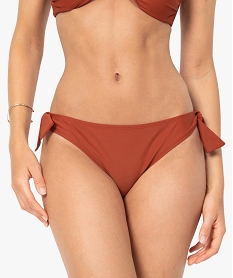 bas de maillot de bain femme avec noeuds sur les hanches brunA772601_1