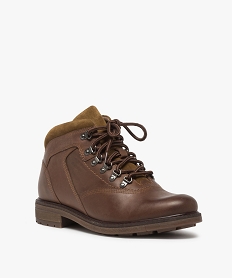 boots homme avec dessus cuir lisse et lacets montagne brunA909501_2