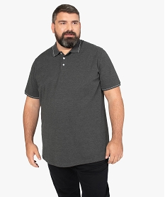 GEMO Polo homme avec liserés contrastants contenant du coton bio Gris