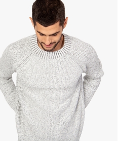 pull homme a col rond contenant du polyester recycle beigeA982501_2
