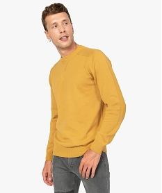 GEMO Pull homme en maille fine avec col rond Jaune