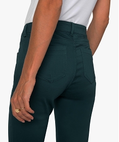 pantalon femme coupe slim en toile extensible vertA994601_2