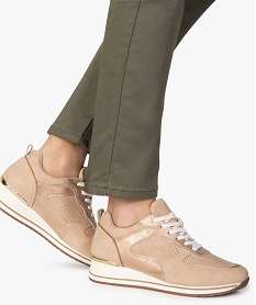 GEMO Baskets femme métallisées à lacets et petit talon compensé rose standard