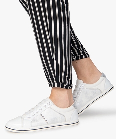 GEMO Tennis femme à lacets détails vernis et clous décoratifs blanc vif
