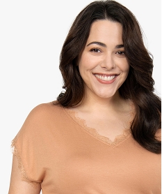 tee-shirt femme grande taille sans manches avec finitions dentelle orangeB541901_2