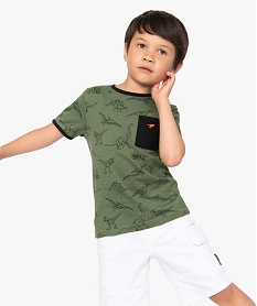 GEMO Tee-shirt garçon avec motifs dinosaures et finitions contrastantes Vert
