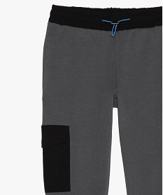 pantalon de sport garcon avec ceinture et poches contrastantes grisB669001_2