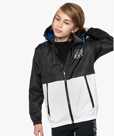 GEMO Blouson garçon coupe-vent bicolore avec capuche Noir