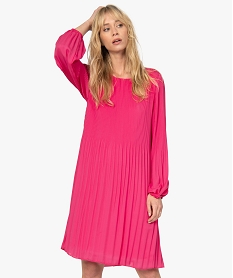 GEMO Robe de soirée femme en matière crêpe plissée avec manches longues Rose