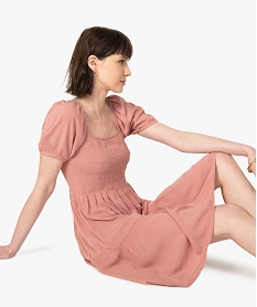 GEMO Robe femme à manches courtes avec buste smocké Rose