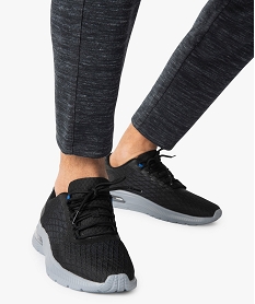 GEMO Baskets homme extra légères à semelle à bulle d’air noir vif