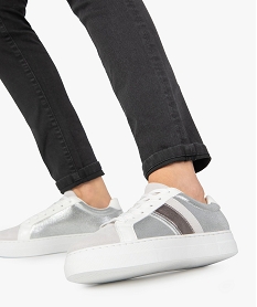 GEMO Baskets femme à lacets et détails métallisés gris standard