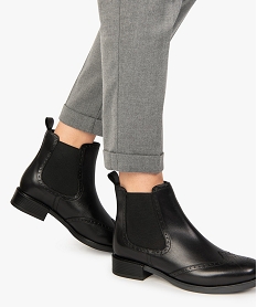 GEMO Boots femme style chelsea unis à bout fleuri noir standard