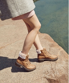 GEMO Boots fourrées femme à col rembourré et semelle crantée marron standard
