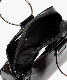 sac femme verni avec anses rondes en metal noir sacs bandouliereB948201_3