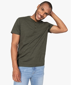 GEMO Tee-shirt homme chiné à manches courtes et col tunisien Vert