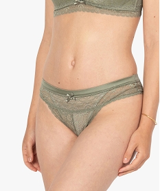 GEMO Tanga femme en dentelle avec ceinture satin Vert