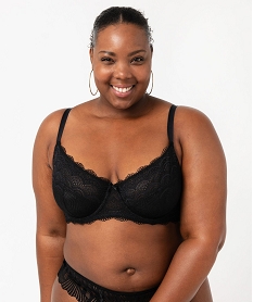 GEMO Soutien-gorge emboitant à armatures en dentelle grande taille Noir