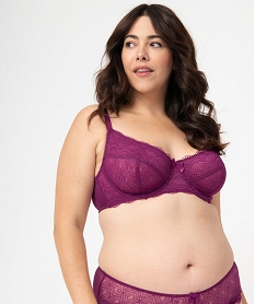 GEMO Soutien-gorge emboitant à armatures en dentelle grande taille Violet