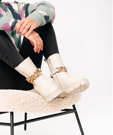 GEMO Boots femme à semelle crantée et chaine décorative – Claudia Ghizzani blanc standard