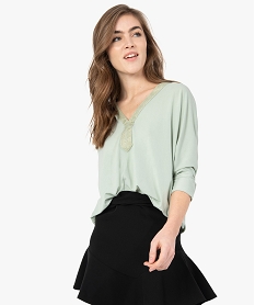 GEMO Tee-shirt femme avec col V fantaisie Vert