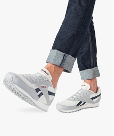 GEMO Baskets homme retro running – Reebok Rewind Run beige standard