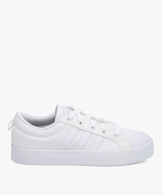 GEMO Baskets femme en toile unie et bout renforcé – Adidas Bravada blanc standard