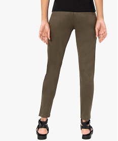 pantalon femme en suedine coupe slim vert leggings et jeggingsF858001_3