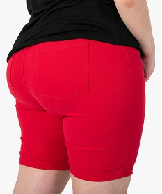 bermuda femme grande taille en toile extensible coupe ajustee rouge pantacourts et shortsF858601_2