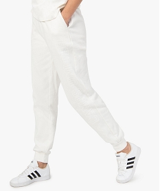 VESTE NOIR PANTALON OFF WHITE