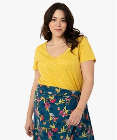 tee-shirt femme grande taille a col v et details brillants jauneF909601_1