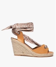 GEMO Sandales femme à talon compensé et lacet foulard marron standard