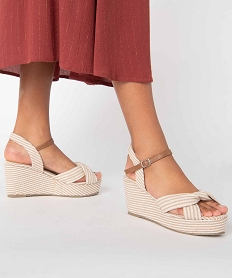GEMO Sandales femme à talon compensé et dessus toile drapée beige standard