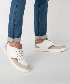 GEMO Baskets homme à lacets et détails contrastés style retro blanc standard