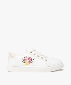 GEMO Baskets fille unies brodées fleurs sur le côté blanc standard