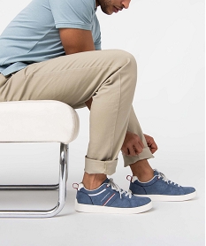 GEMO Baskets homme en suédine unie et détails contrastants bleu chine