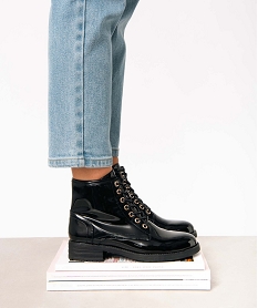 GEMO Boots femme à lacets dessus uni et verni à talon large noir vif