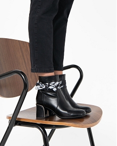GEMO Boots femme unies à talon carré et bride foulard noir standard