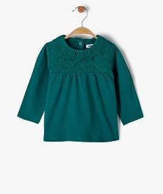 GEMO Tee-shirt bébé fille manches longues à col en broderie anglaise vert standard