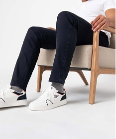 GEMO Baskets homme style rétro à détails colorés – Umbro Pablo blanc chine