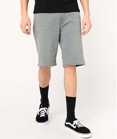 bermuda en jean homme extensible coupe droite gris shorts en jeanI598001_1
