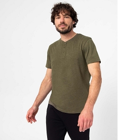 GEMO Tee-shirt à manches courtes et col tunisien homme Vert